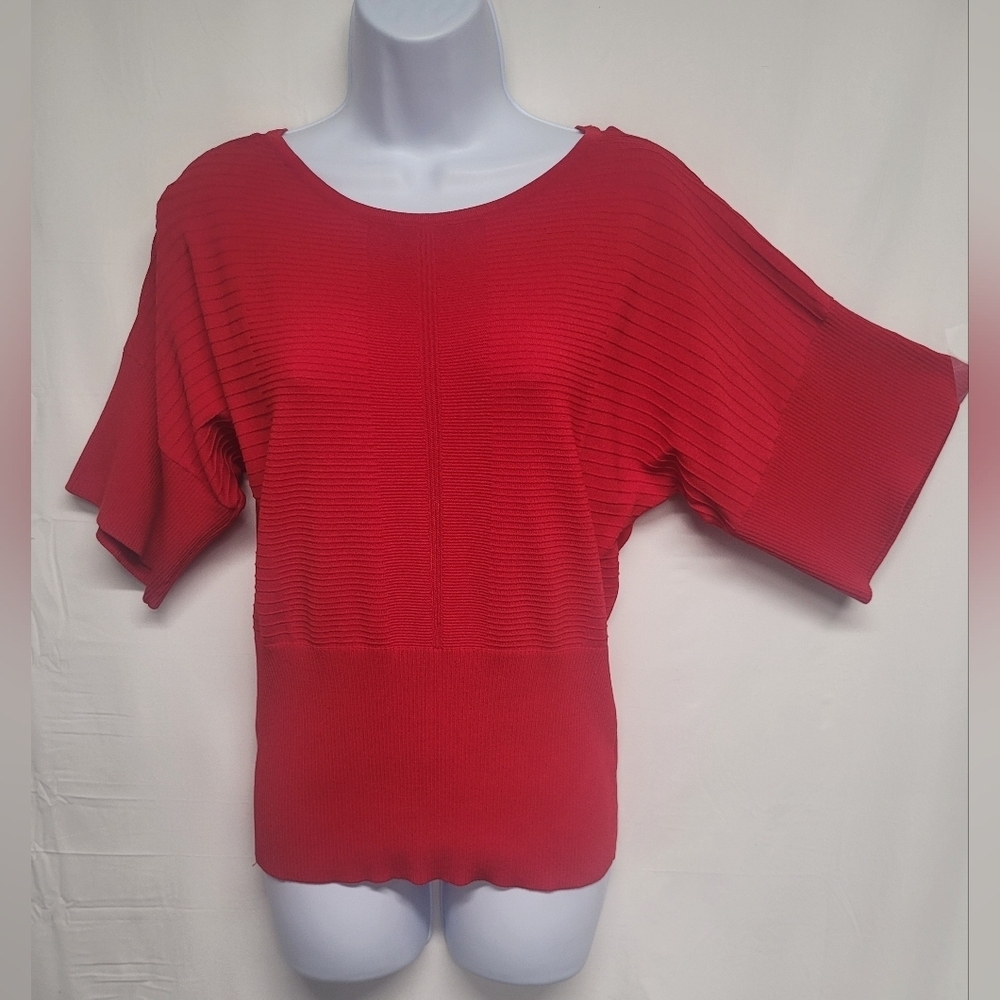 Cable & Gauge S Red Peplum Top Ribbed Batwing  Nice Stretch Excellent Condition